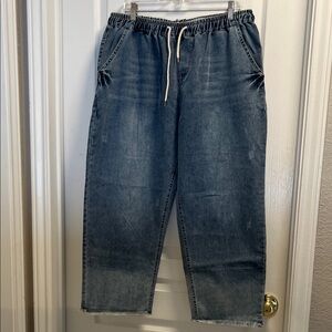 Relaxed Fit Elastic Waist Denim Jeans